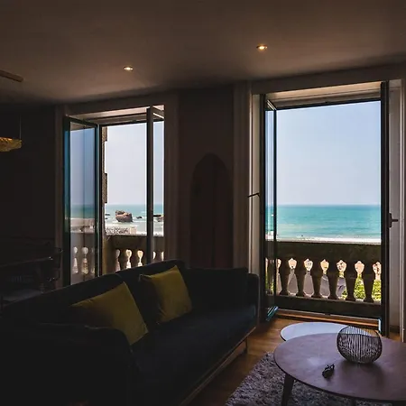 Horizon Keyweek Beachfront Duplex With Parking In Center * Биарриц